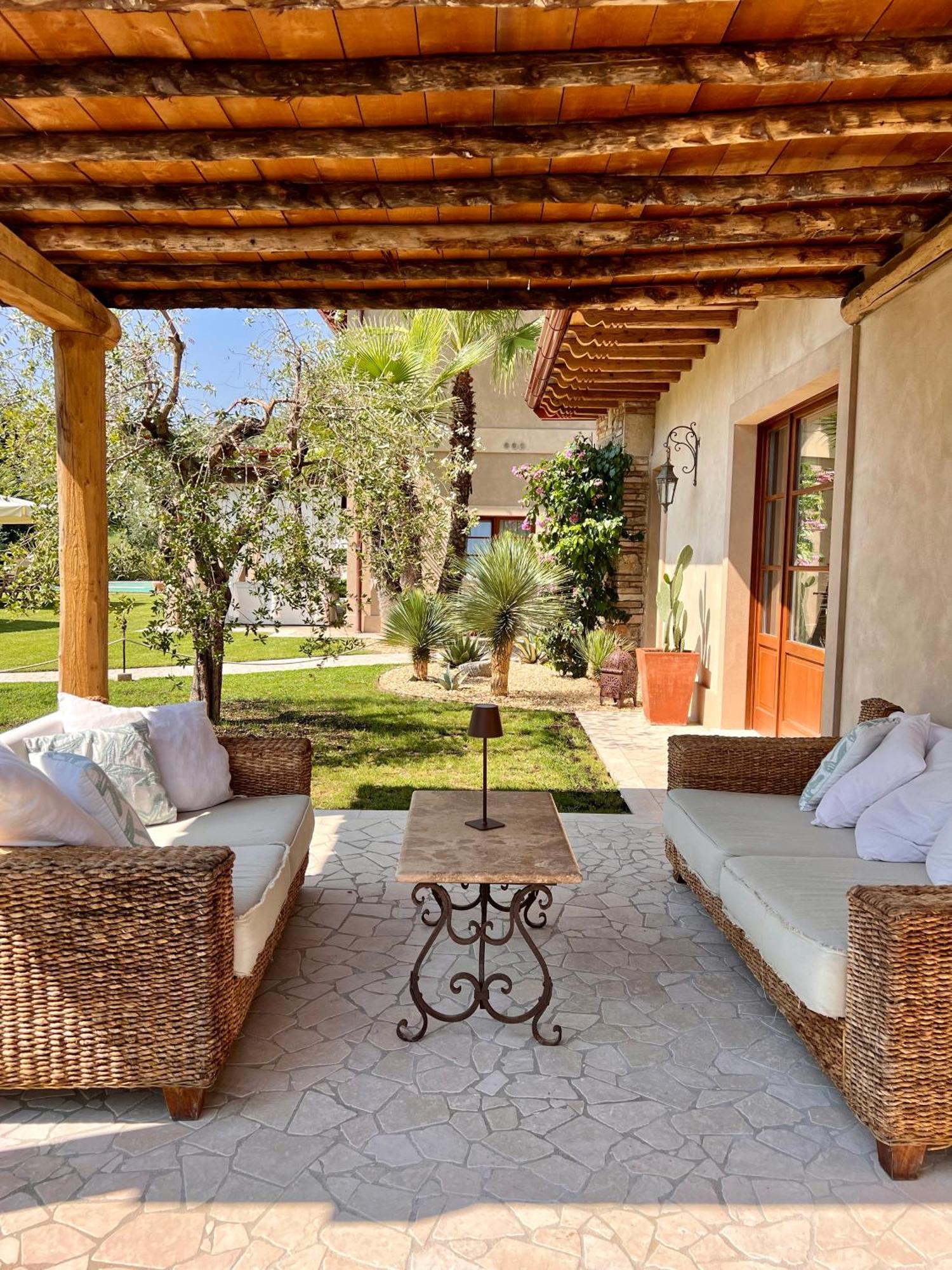 Villa Mario Resort Salo Ngoại thất bức ảnh