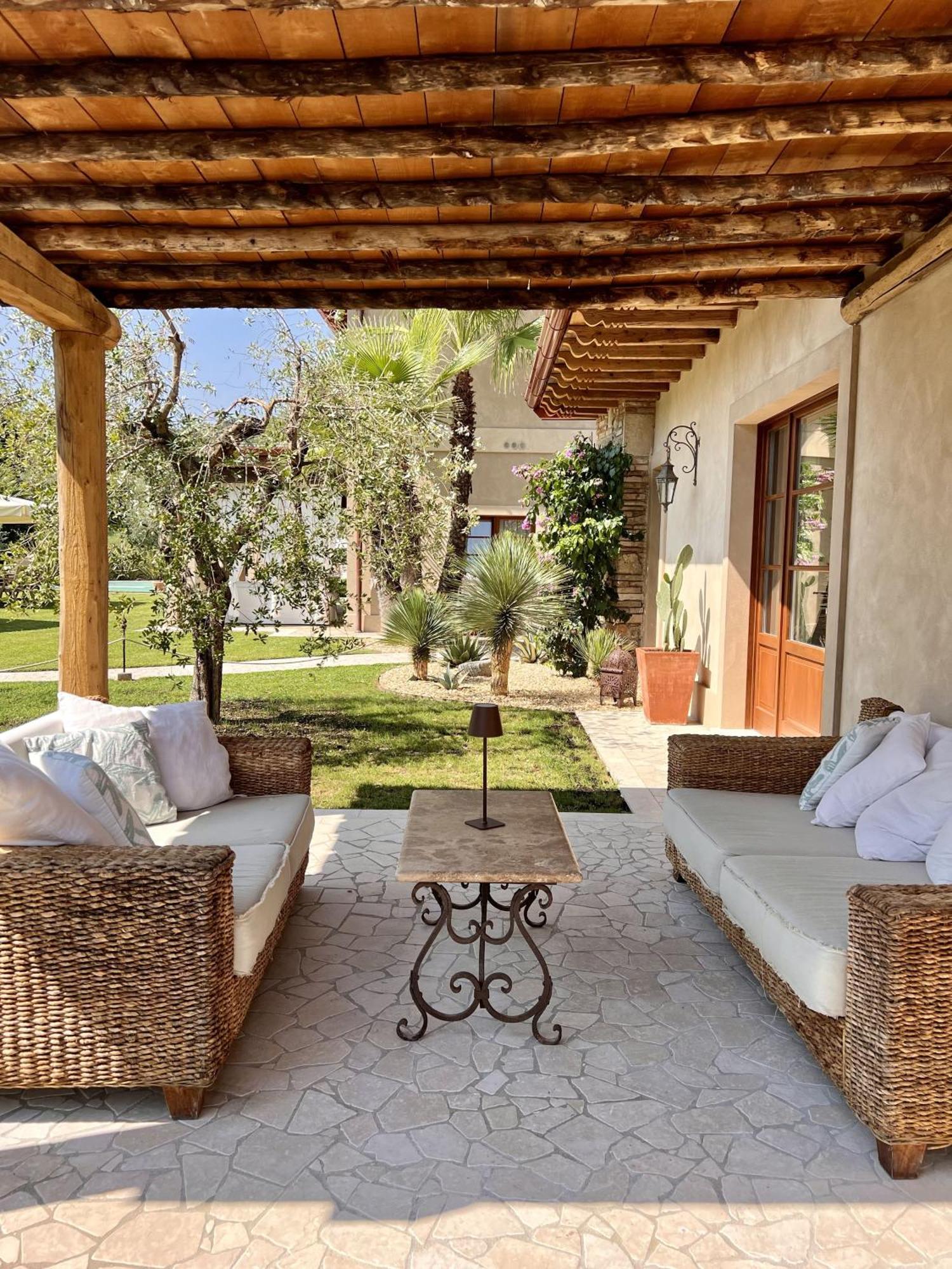 Villa Mario Resort Salo Ngoại thất bức ảnh